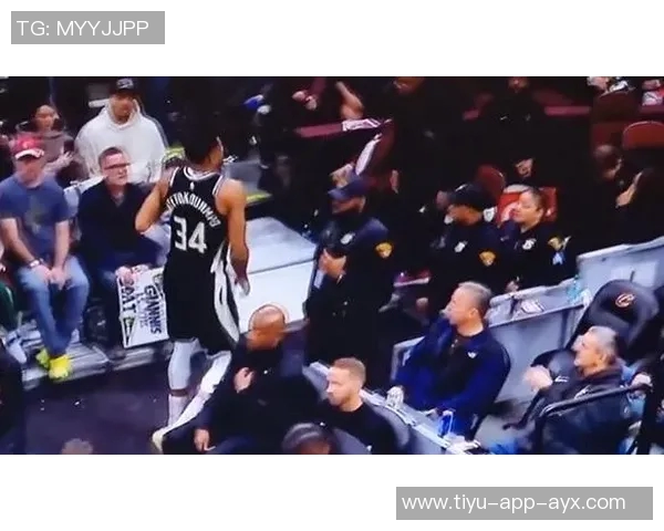 字母哥回忆受伤时刻如遭重击却发现四周无人感慨不已